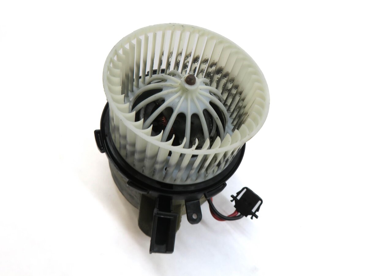 2008-2012 AUDI A4 A5 S4 S5 Q5 (B8 8T 8K 8R) HVAC HEATER A/C BLOWER FAN MOTOR