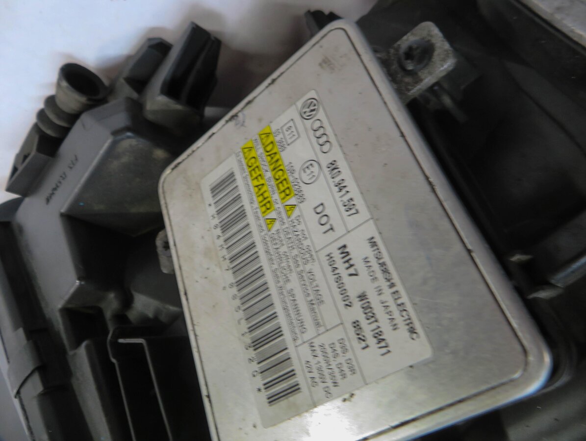 Thumbnail 6: 2009-2012 AUDI A4 S4 (B8 8K) LEFT - XENON HID HEADLIGHT LIGHT LAMP (NON AFS)