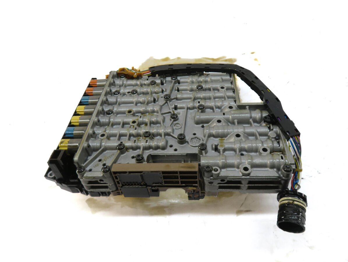 Thumbnail 4: 09-10 AUDI A4 A5 (B8 8T) 2.0T TURBO AWD QUATTRO - A/T TRANSMISSION VALVE BODY