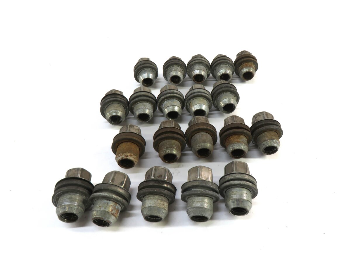 Thumbnail 2: 2005-2018 RANGE ROVER / SPORT LR3 LR4 DISCOVERY WHEEL TIRE RIM LUG NUT SET (20)