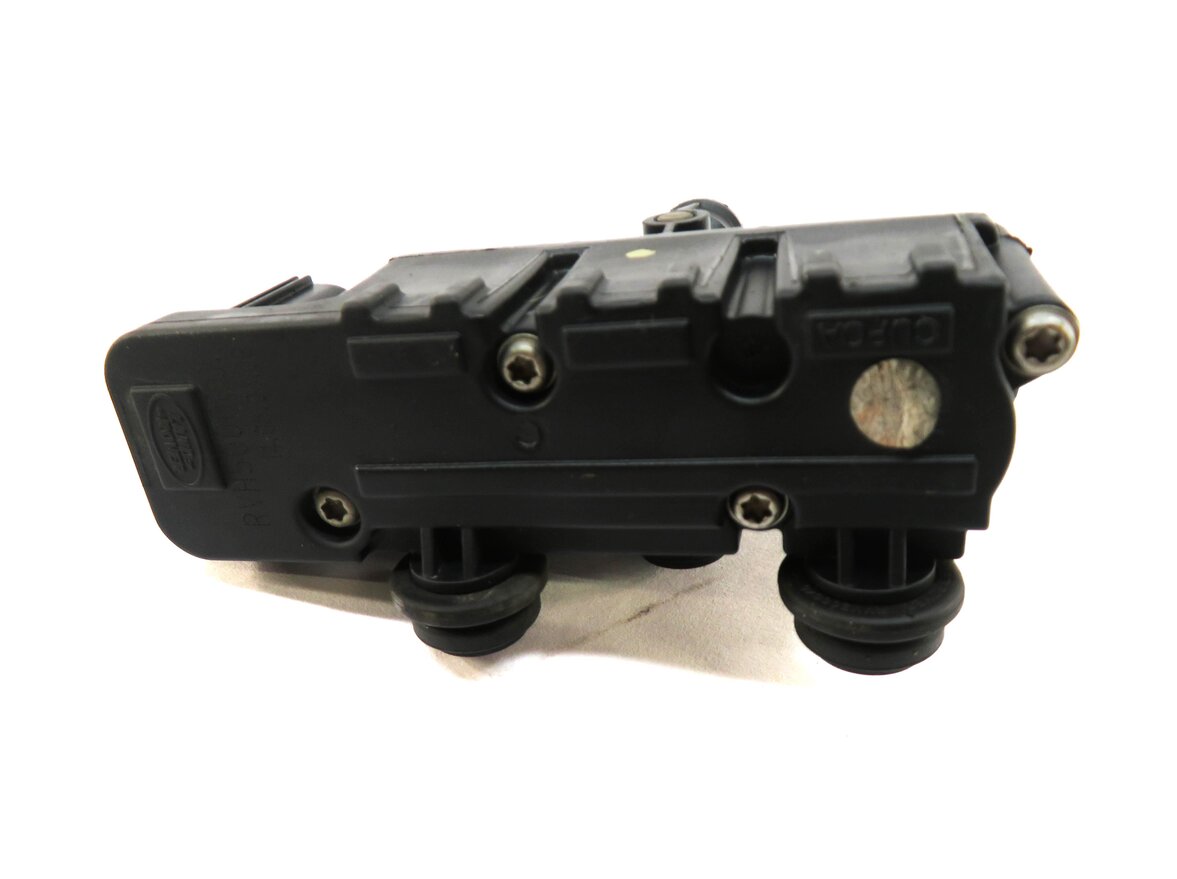 Thumbnail 3: 2008 RANGE ROVER (L322) AIR SUSPENSION TRANSFER RELIEF VALVE RVH500060