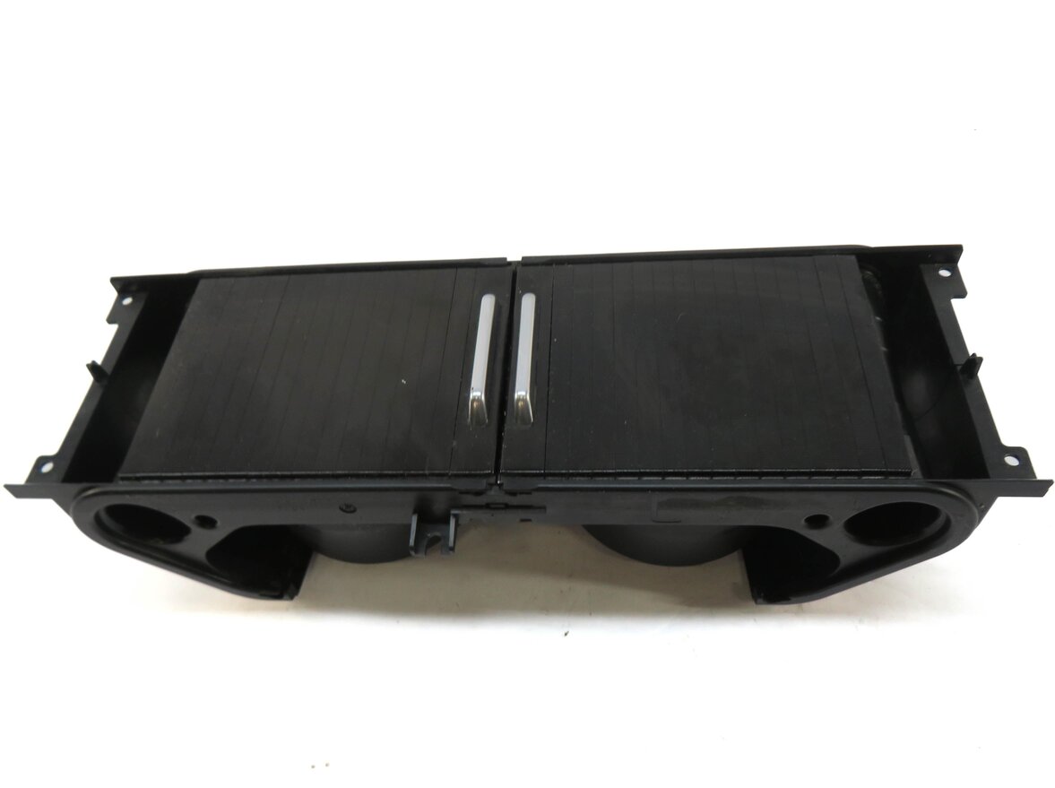 Thumbnail 2: 2008 RANGE ROVER (L322) FRONT CENTER CONSOLE CUP HOLDER w/ 1 INSERT (MISSING 1)