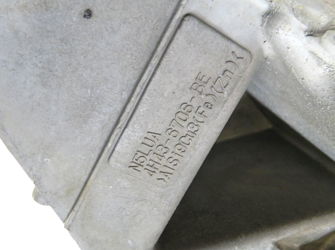 Thumbnail 5: 2006-2009 LAND ROVER RANGE ROVER (L322) 4.2L SUPERCHARGED 4.4L V8 ENGINE OIL PAN