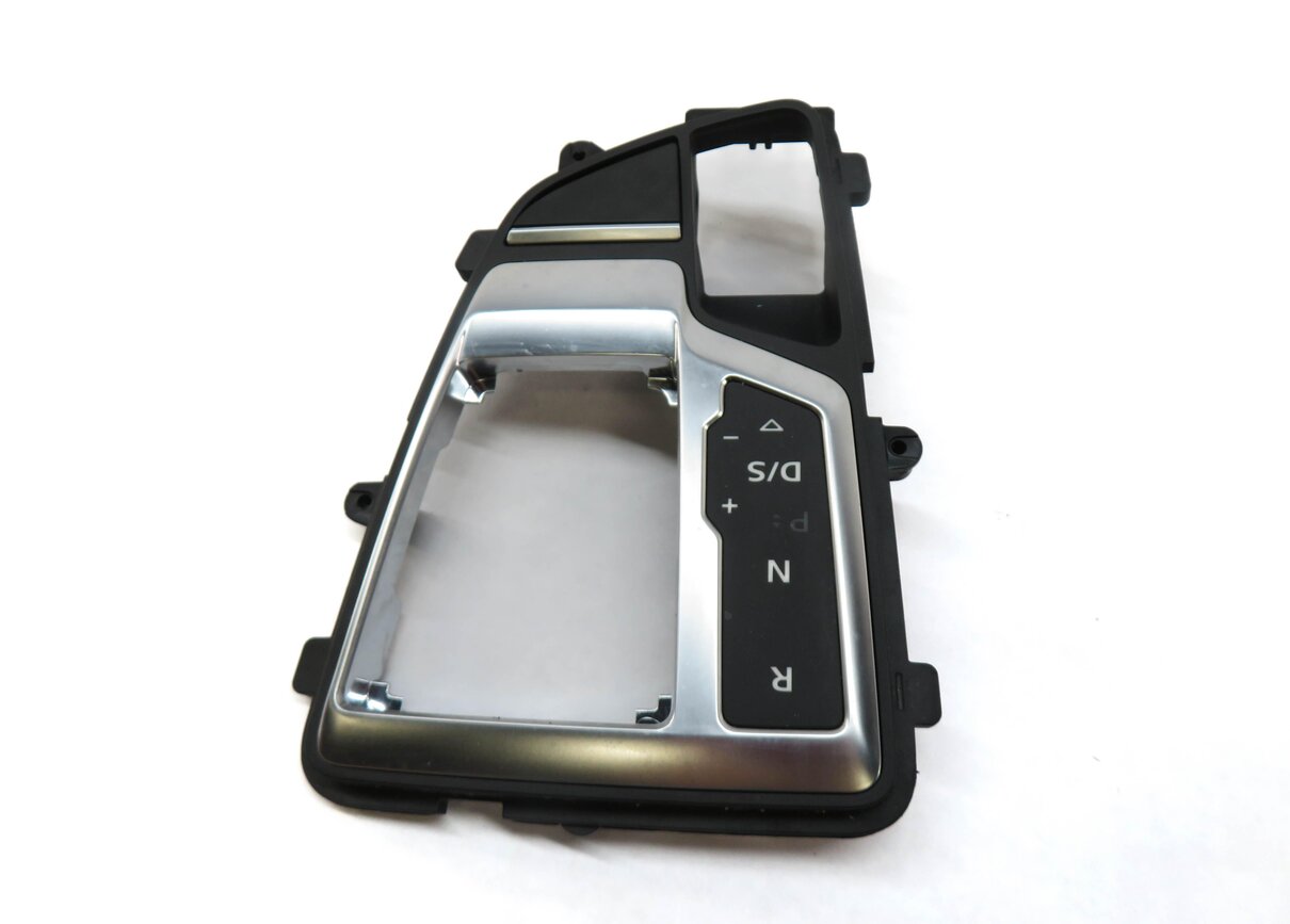 Thumbnail 3: 2017 AUDI Q7 (4M) FRONT CENTER CONSOLE GEAR SHIFT INDICATOR TRIM PANEL (SILVER)
