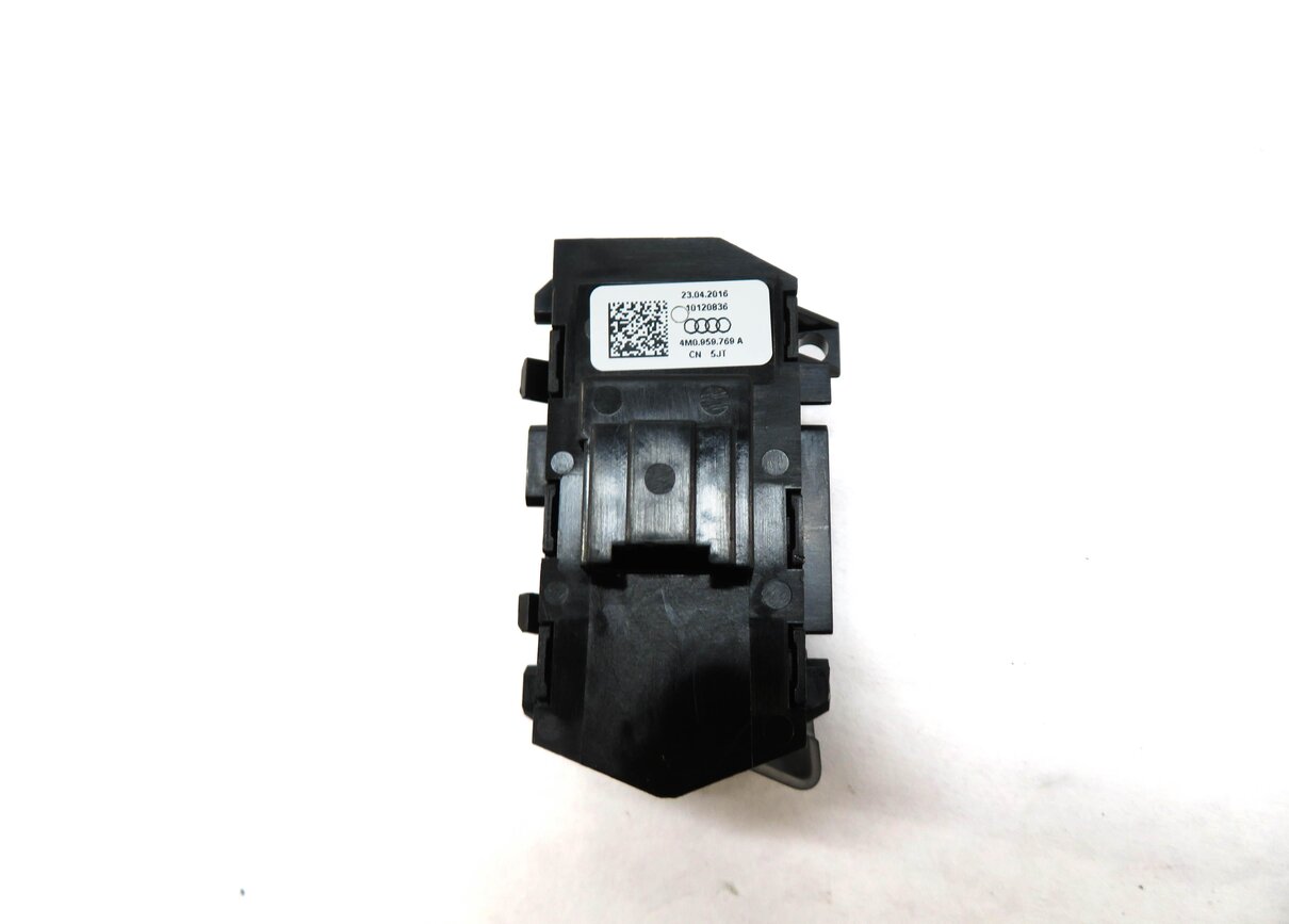 Thumbnail 4: 2017-2019 AUDI Q7 (4M) FRONT LEFT DRIVER SEAT MEMORY SWITCH BUTTON PANEL (BLACK)