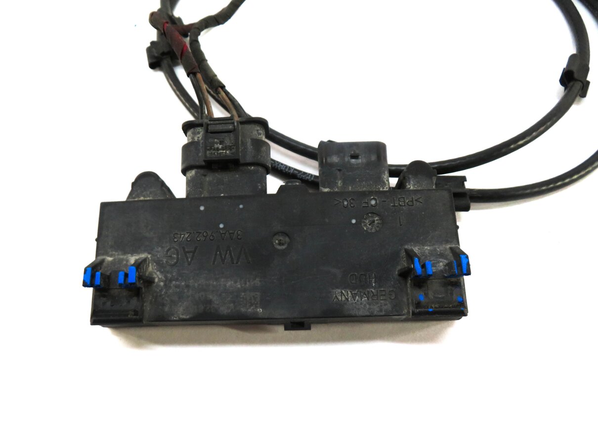 Thumbnail 5: 2017 AUDI Q7 (4M) REAR TRUNK FOOT RELEASE SMART OPENER SENSOR MODULE w/ ANTENNAS