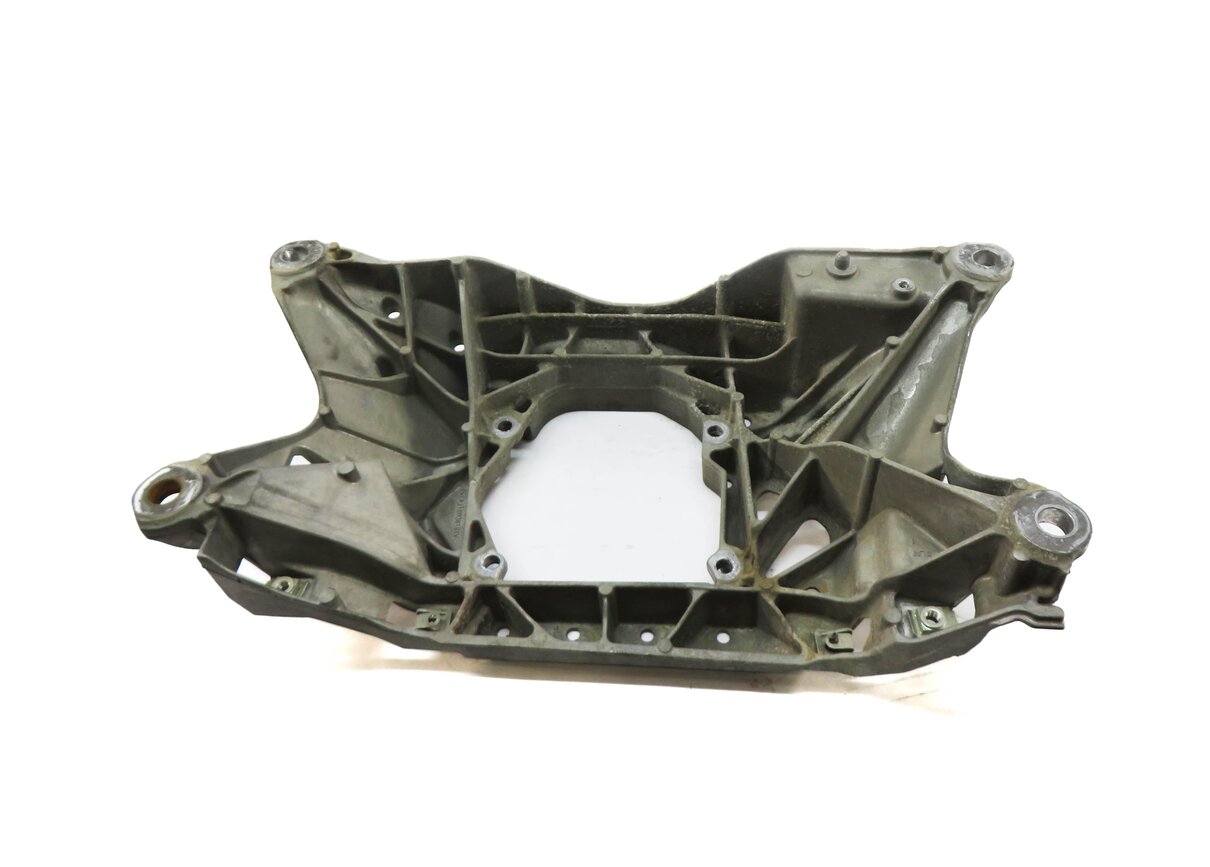 Thumbnail 2: 2017 AUDI Q7 (4M) 3.0L SUPER CREC AUTO TRANSMISSION CROSSMEMBER SUPPORT BRACKET