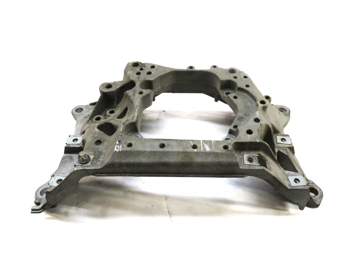 Thumbnail 4: 2017 AUDI Q7 (4M) 3.0L SUPER CREC AUTO TRANSMISSION CROSSMEMBER SUPPORT BRACKET
