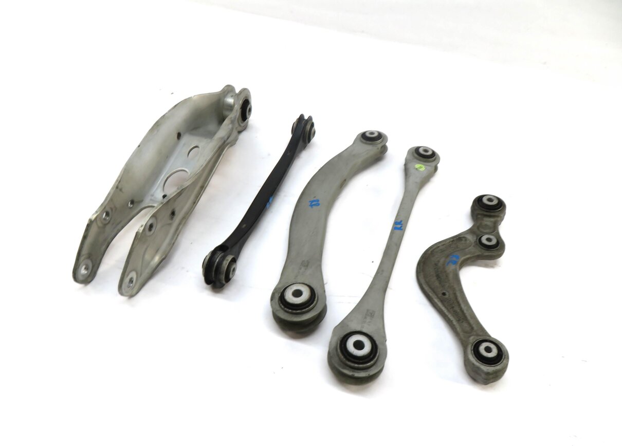 2017-2020 AUDI Q7 (4M) REAR RIGHT PASSENGER UPPER & LOWER CONTROL ARM SET