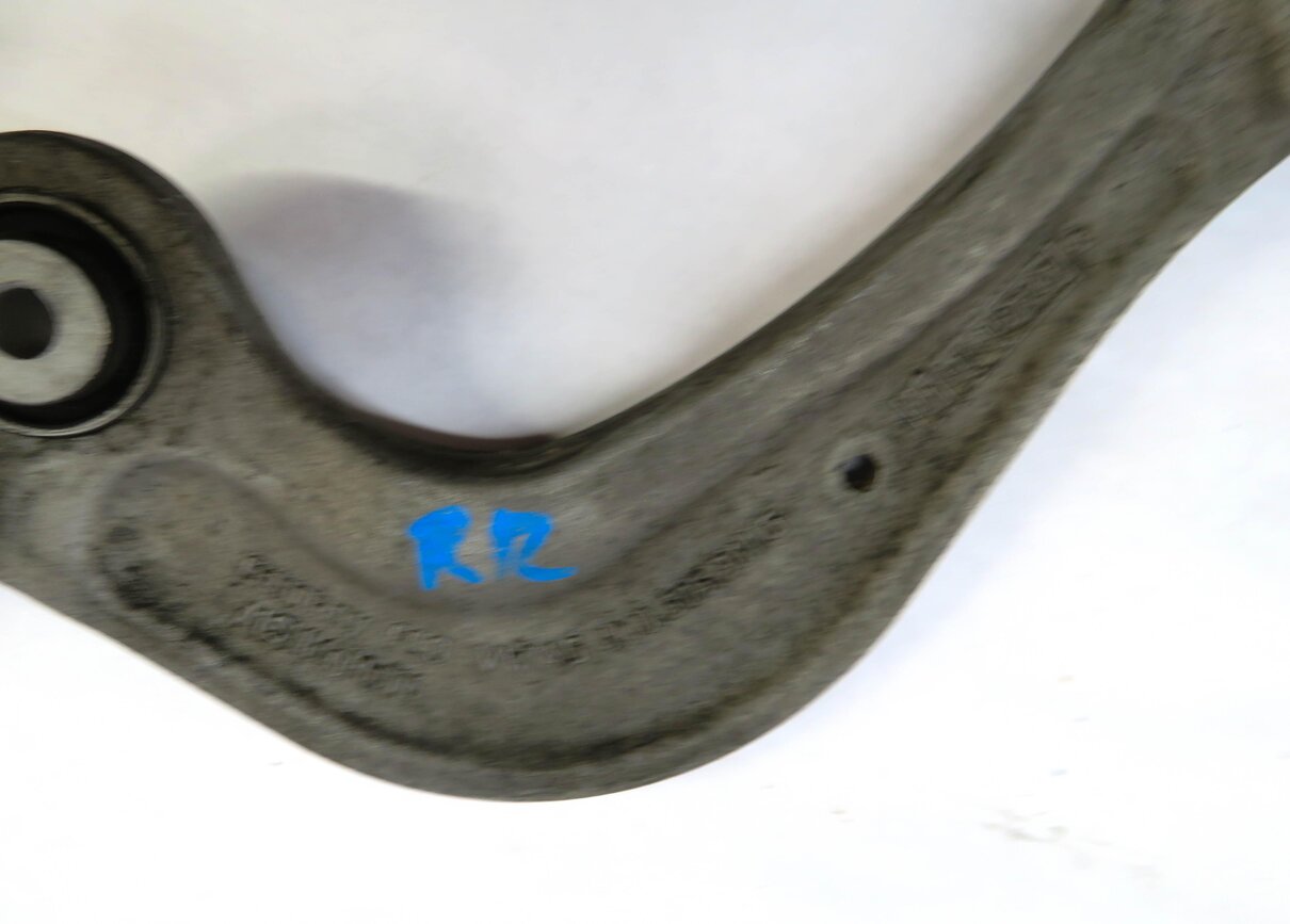 Thumbnail 5: 2017-2020 AUDI Q7 (4M) REAR RIGHT PASSENGER UPPER & LOWER CONTROL ARM SET