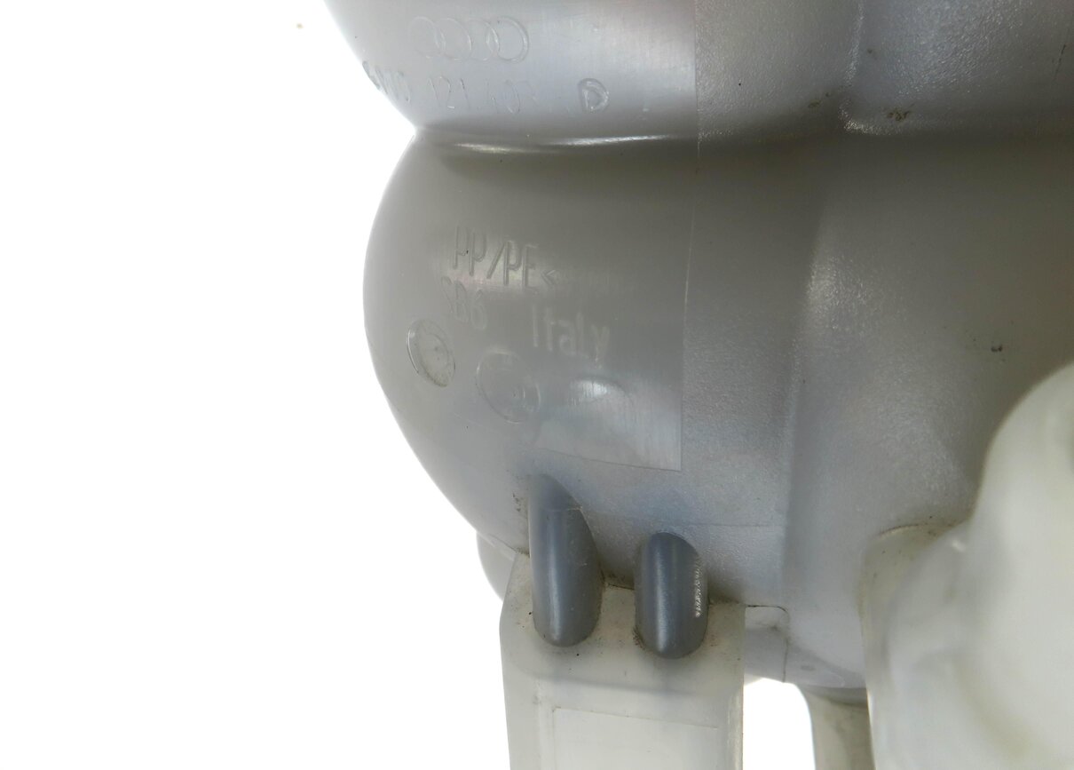 Thumbnail 6: 2017 AUDI Q7 (4M) 3.0L SUPER (CREC) ENGINE WATER COOLANT OVERFLOW EXPANSION TANK