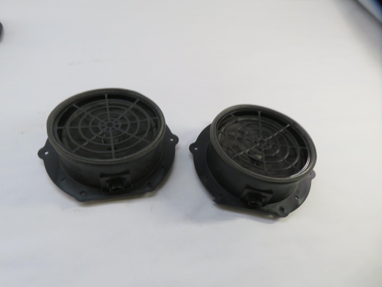 Thumbnail 2: 17 AUDI Q7 4M RADIO STEREO AUDI BRANDED SPEAKER SET SUB WOOFER MID RANGE TWEETER