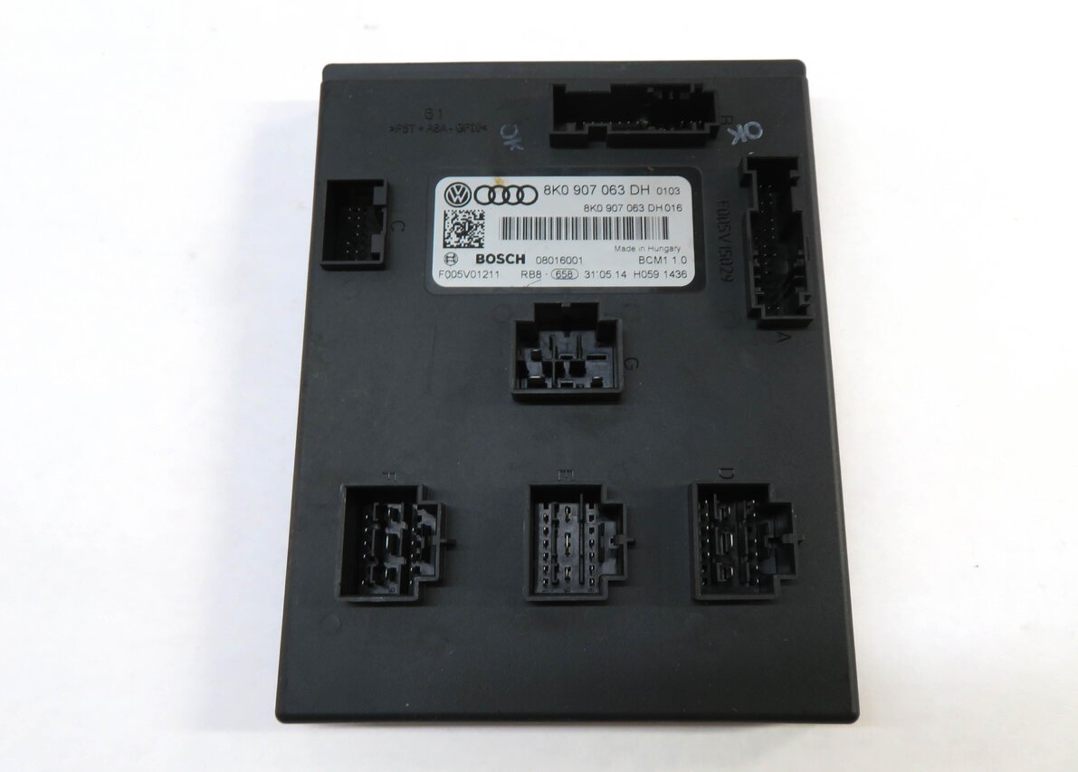 Thumbnail 7: 2015 AUDI A4 (B8 8K) 2.0L CAED TURBO ENGINE ECM BCM IMMOBILIZER MODULE KEY SET