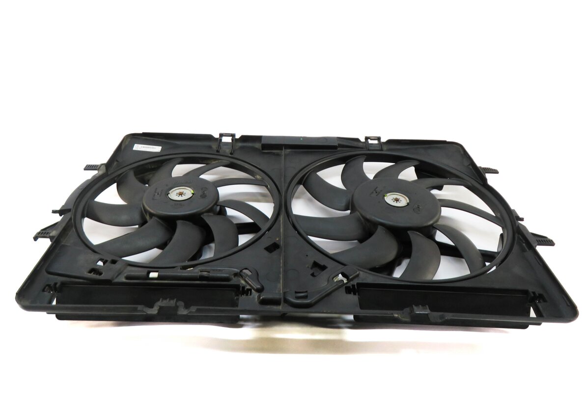 Thumbnail 3: 2009-2017 AUDI A4 A5 Q5 S4 (B8 8T 8R) 2.0L / 3.0L / 3.2L - RADIATOR COOLING FAN