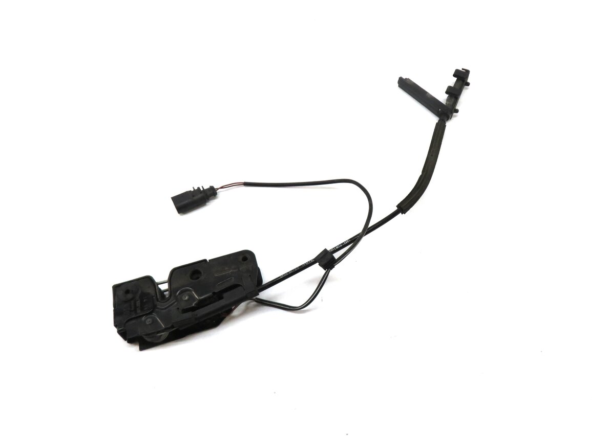 15 AUDI A4 (B8 8K) HOOD FRONT LOWER LOCK LATCH STRIKER