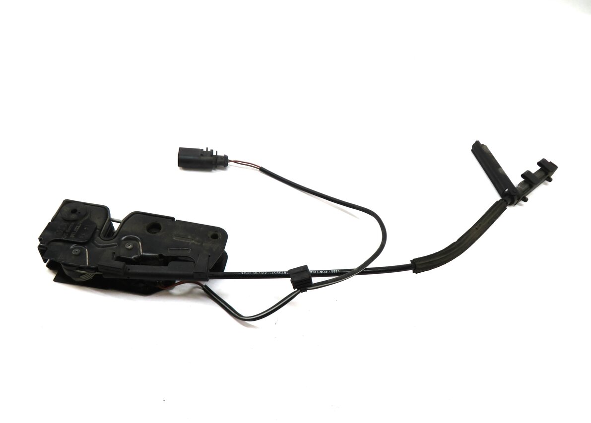 Thumbnail 2: 15 AUDI A4 (B8 8K) HOOD FRONT LOWER LOCK LATCH STRIKER