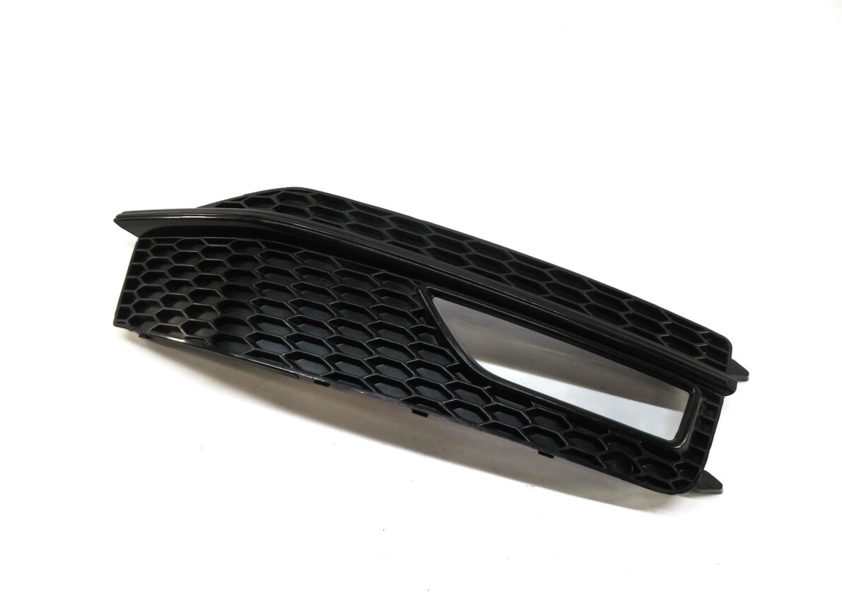2013-2016 AUDI A4 (B8 8K) RIGHT FRONT PASSENGER FOGLIGHT FOG LIGHT GRILLE TRIM