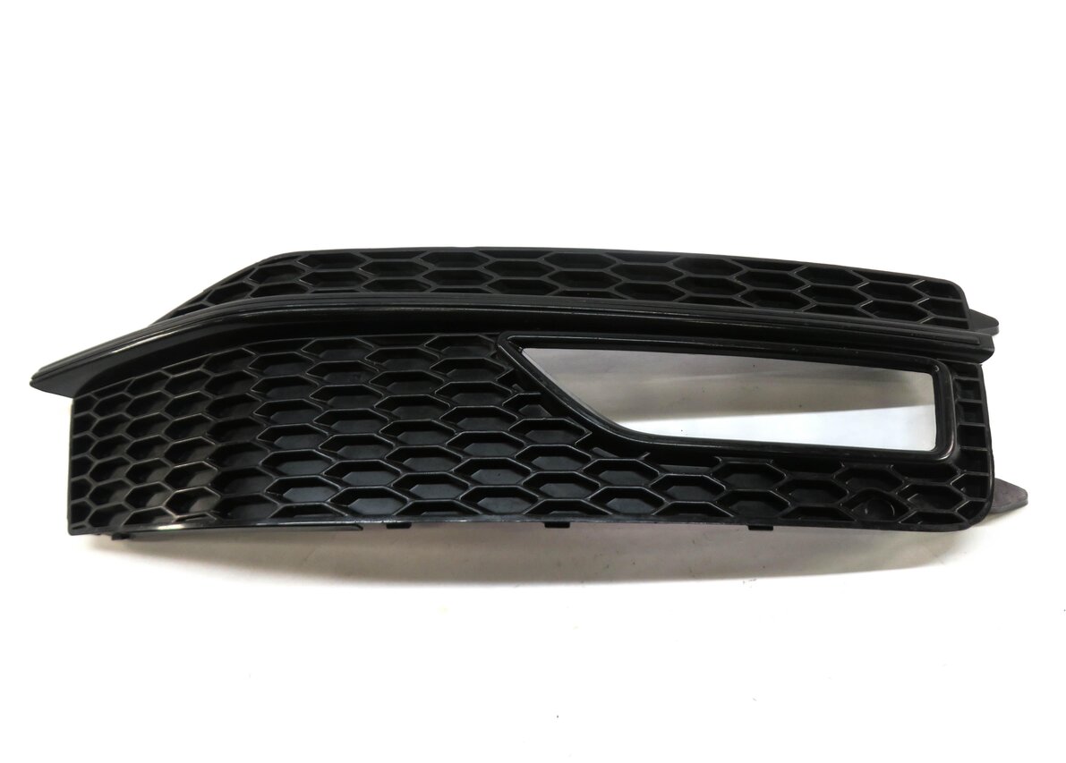 Thumbnail 2: 2013-2016 AUDI A4 (B8 8K) RIGHT FRONT PASSENGER FOGLIGHT FOG LIGHT GRILLE TRIM