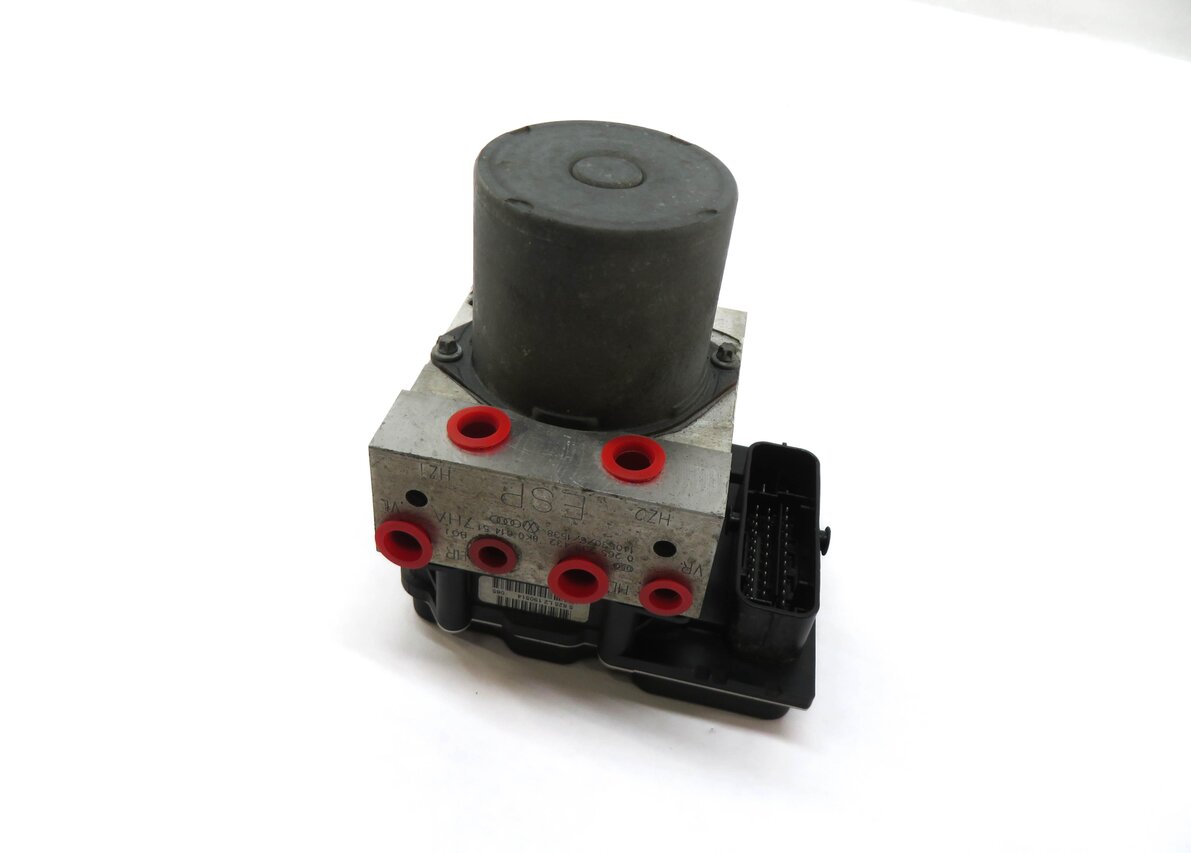 2014-2017 AUDI A4 S4 A5 S5 (B8 8K 8T) AWD QUATTRO - ESP ABS BRAKE PUMP w/ MODULE