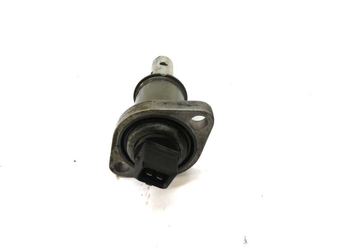 Thumbnail 2: 2007 PORSCHE BOXSTER (987) 2.7L CAMSHAFT VALVE SOLENOID 99610630305