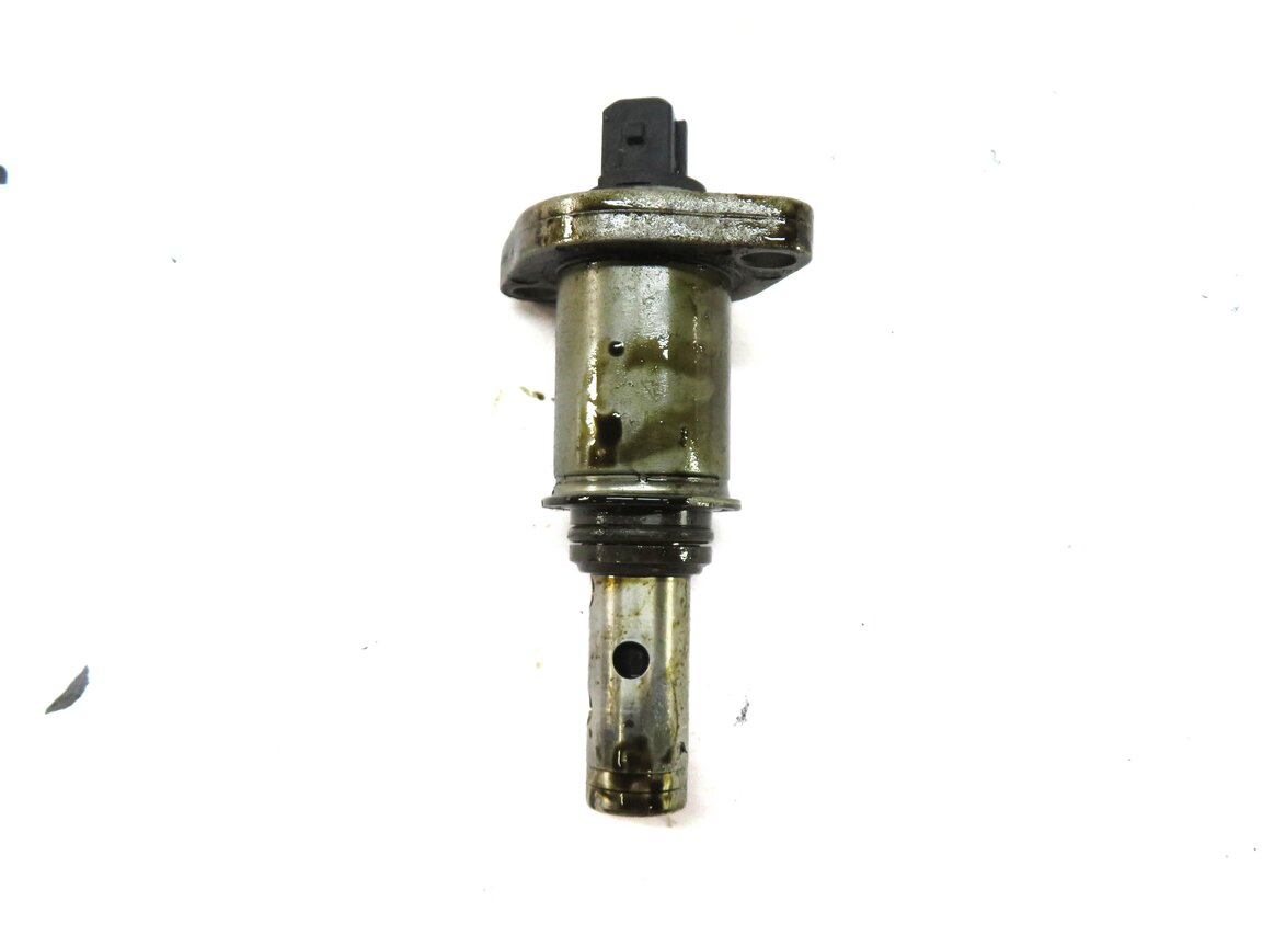 Thumbnail 3: 2007 PORSCHE BOXSTER (987) 2.7L CAMSHAFT VALVE SOLENOID 99610630305