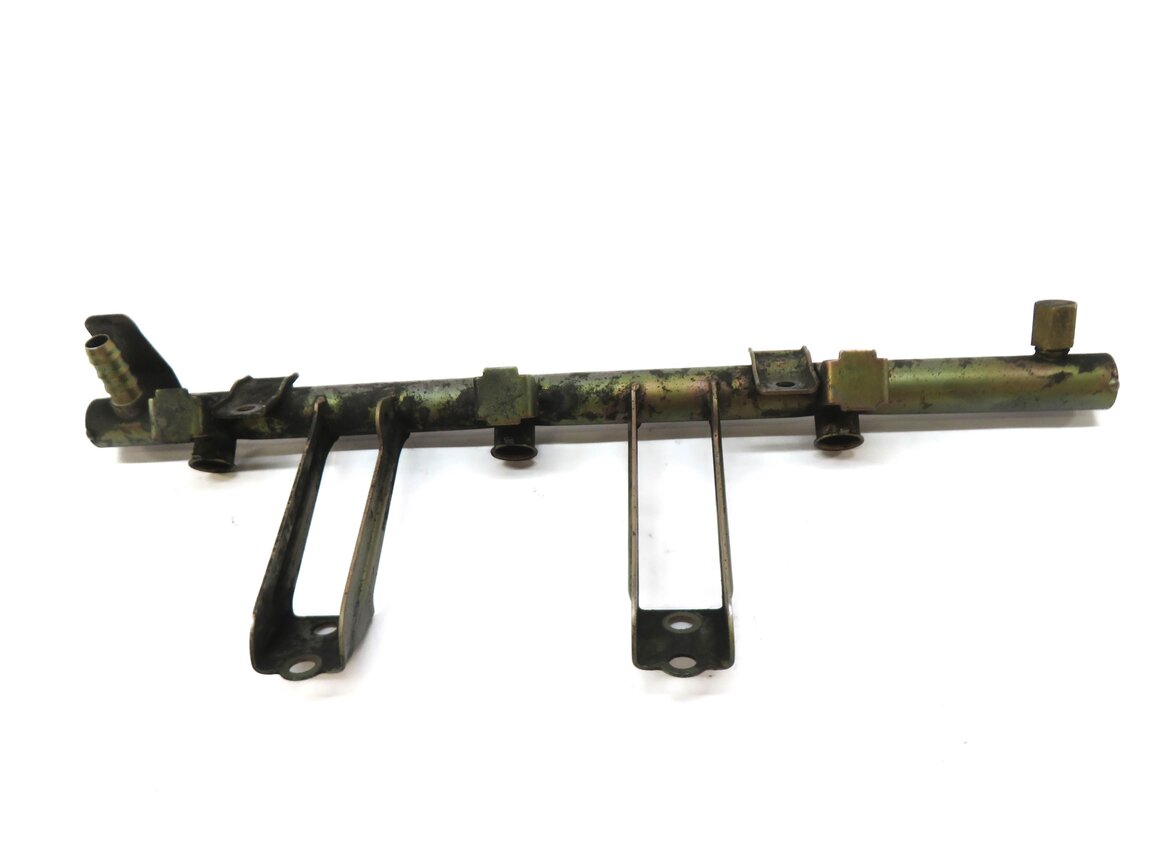 Thumbnail 6: 2007 PORSCHE BOXSTER (987) 2.7L ENGINE GAS FUEL RAIL SET OF 2 98711003101