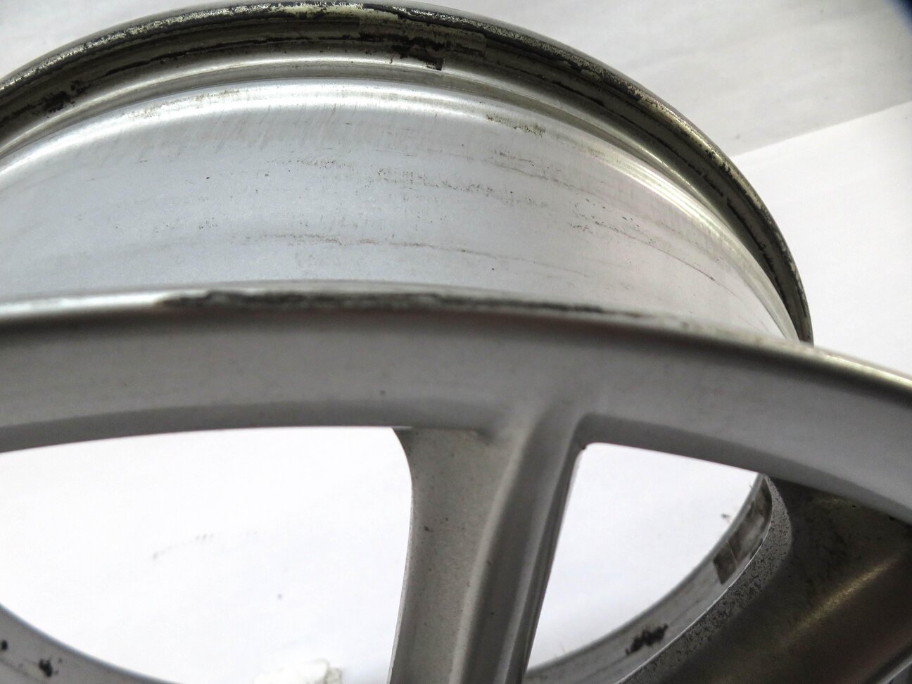 Thumbnail 3: 2005-2008 PORSCHE BOXSTER CAYMAN 987 FRONT BOXSTER II WHEEL RIM 17x6.5 (OPT 393)