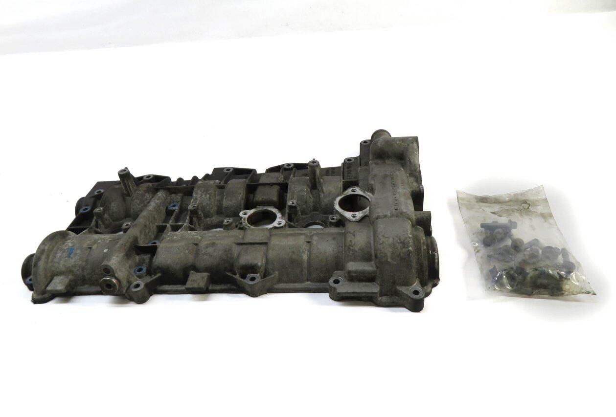 Thumbnail 2: 2007 PORSCHE BOXSTER (987) 2.7L ENGINE LEFT DRIVER SIDE VALVE COVER 9961046378R