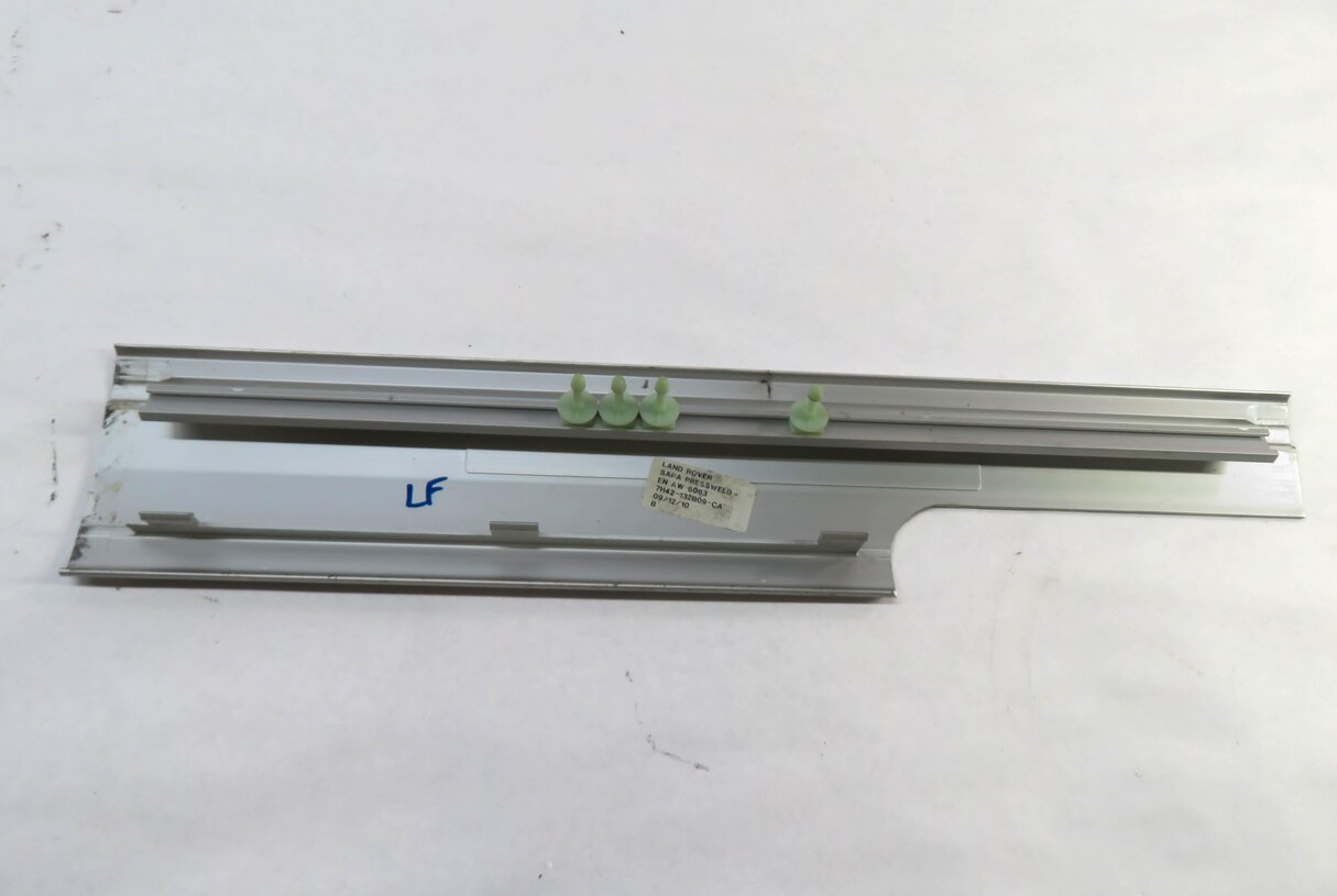 Thumbnail 6: 2011 RANGE ROVER (L322) FRONT REAR LEFT RIGHT DOOR SILL SET OF 4 (SUPERCHARGED)