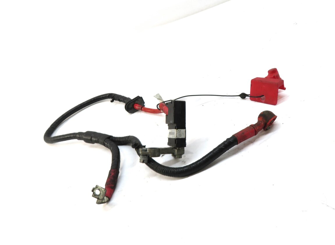 Thumbnail 2: 2011 RANGE ROVER (L322) POSITIVE BATTERY CABLE w/ TERMINAL