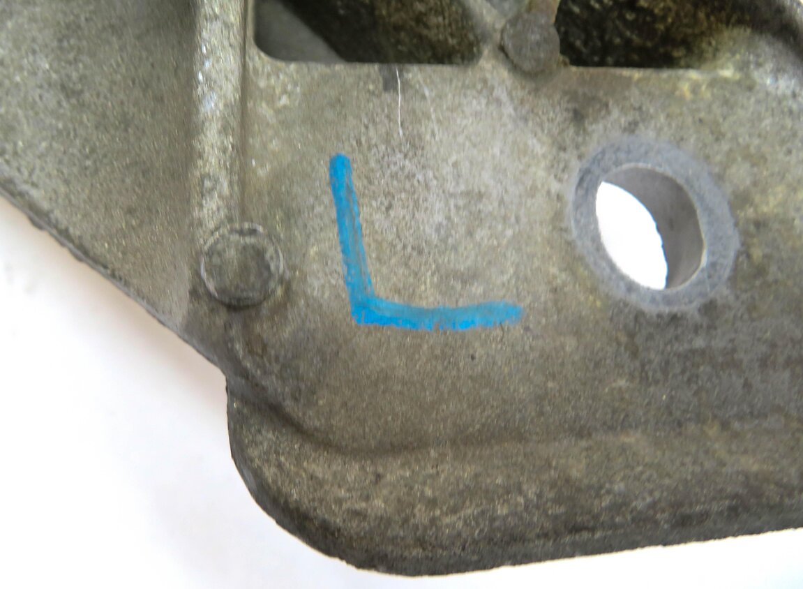 Thumbnail 6: 2011 RANGE ROVER L322 5.0L SUPER AJ133 LEFT RIGHT ENGINE MOTOR MOUNT BRACKET SET