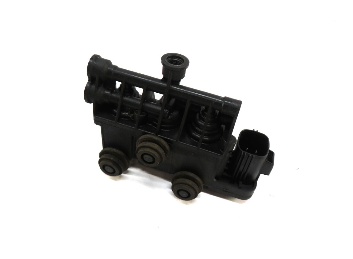 2011 RANGE ROVER (L322) AIR SUSPENSION TRANSFER RELIEF VALVE RVH500050