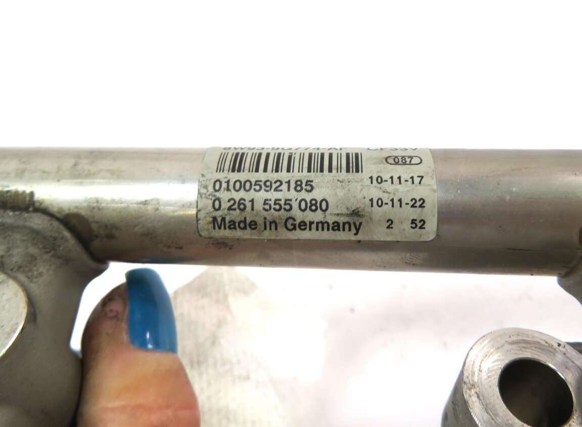 Thumbnail 7: 2011 RANGE ROVER (L322) 5.0L SUPERCHARGED AJ133 LEFT & RIGHT FUEL RAIL SET/2