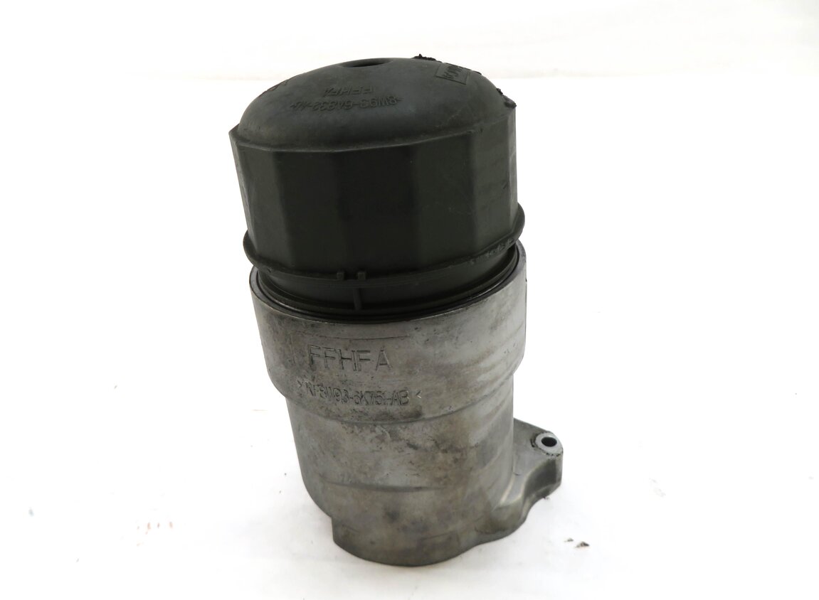 Thumbnail 2: 2011 RANGE ROVER (L322) 5.0L SUPERCHARGED AJ133 ENGINE OIL FILTER HOUSING w/ CAP