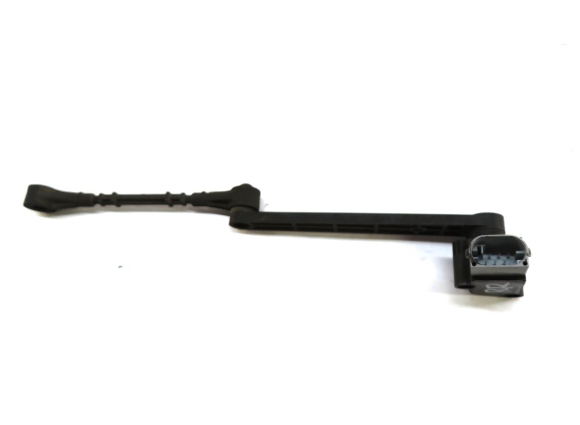 Thumbnail 3: 2011 RANGE ROVER (L322) REAR RIGHT SUSPENSION HEIGHT LEVEL SENSOR