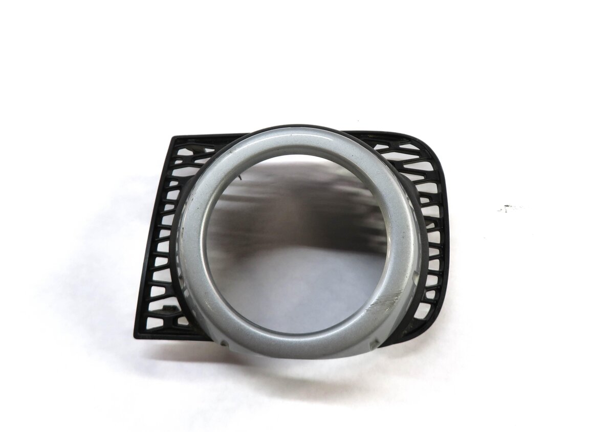 Thumbnail 2: 2011 RANGE ROVER (L322) FRONT RIGHT PASSENGER LOWER BUMPER FOG LIGHT TRIM SILVER