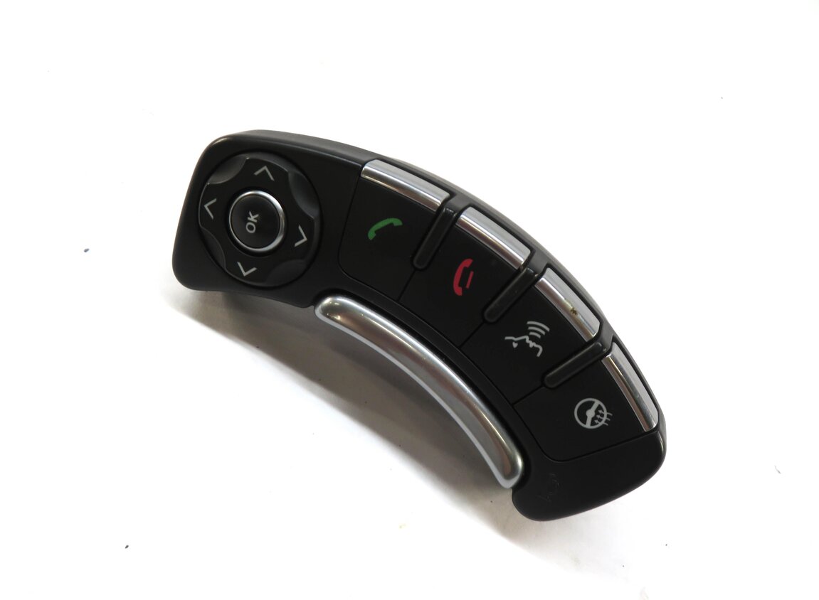 Thumbnail 1: 2011 RANGE ROVER L322 RIGHT SIDE STEERING WHEEL SWITCH BUTTON PHONE WHEEL HEAT