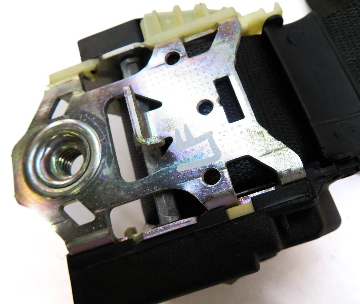 Thumbnail 4: 2010-2012 RANGE ROVER (L322) LEFT FRONT DRIVER SEATBELT RETRACTOR (BLACK)