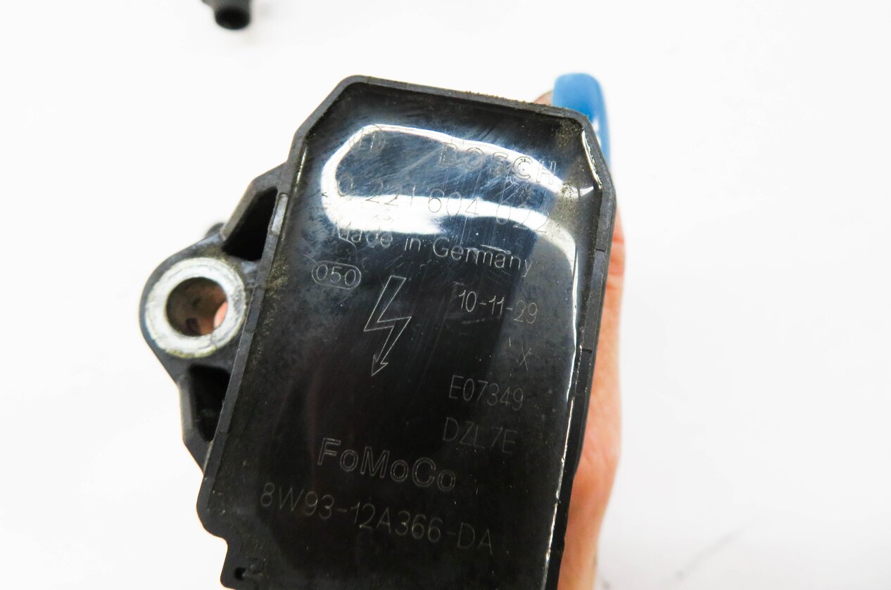 Thumbnail 4: 10-13 LAND ROVER LR4 / RANGE ROVER SPORT (L320 L322) 5.0L V8 IGNITION COIL SET