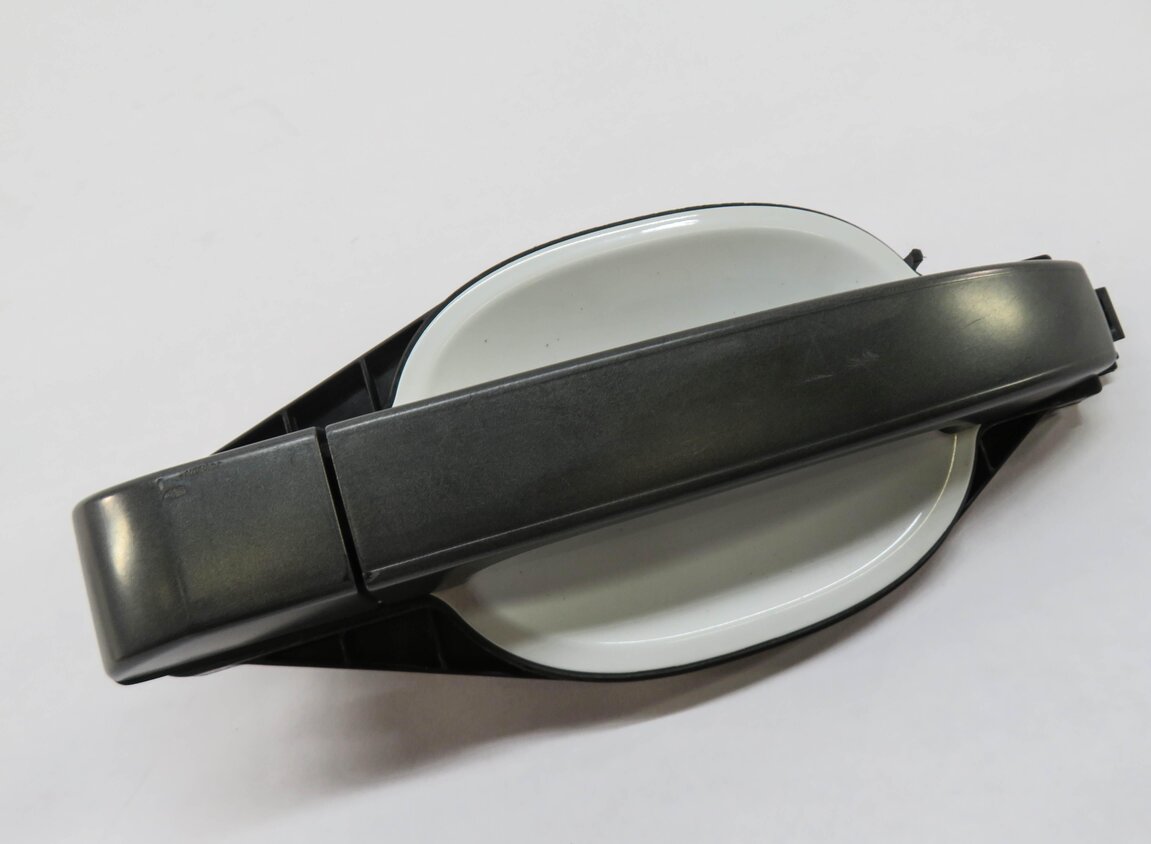 Thumbnail 1: 10-12 RANGE ROVER (L322) FRONT / REAR - PASSENGER DOOR HANDLE (FUJI WHITE 867)
