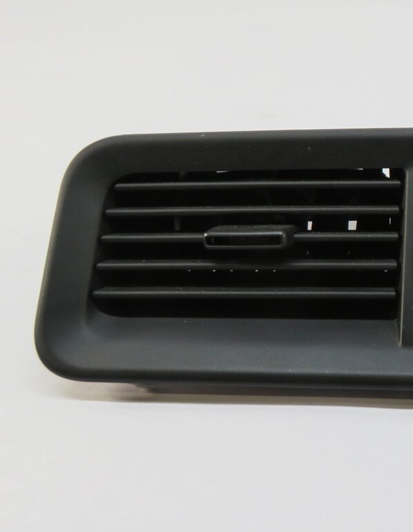 Thumbnail 2: 2011 RANGE ROVER (L322) FRONT CENTER UPPER A/C HEATER AIR VENT (BLACK)