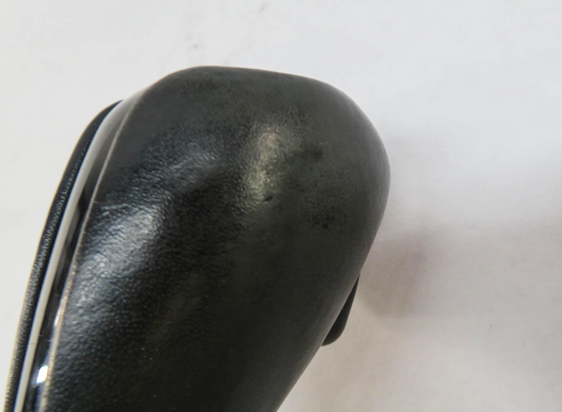 Thumbnail 4: 2011 RANGE ROVER (L322) GEAR SHIFT LEVER KNOB & BOOT (BLACK LEATHER)