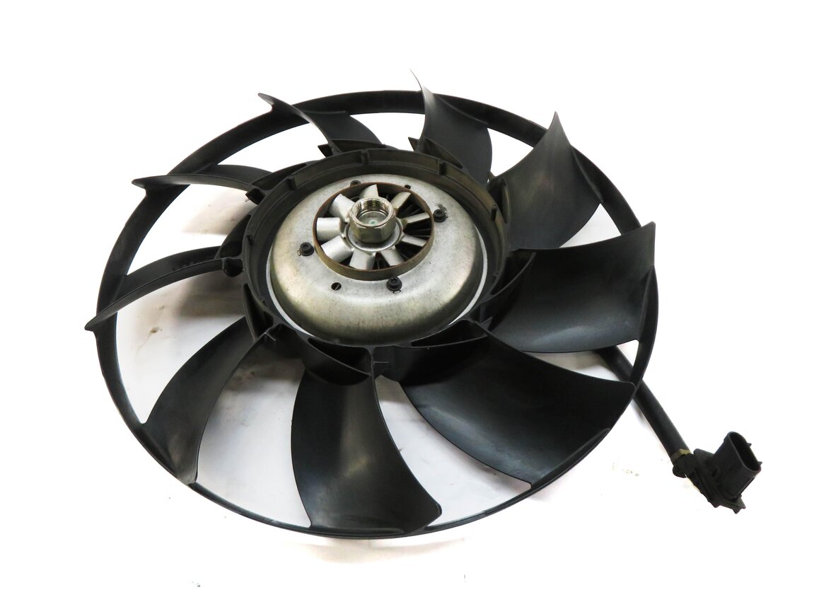 Thumbnail 3: 10-18 RANGE ROVER SPORT LR4 3.0L 5.0L SUPERCHARGED ENGINE COOLING FAN w/ CLUTCH