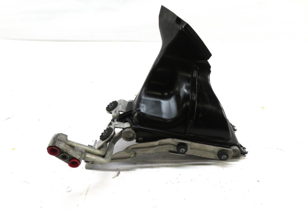 Thumbnail 3: 2012 BMW 335i (E90) 3.0L N55 TURBO ENGINE OIL COOLER RADIATOR w/ AIR DUCT