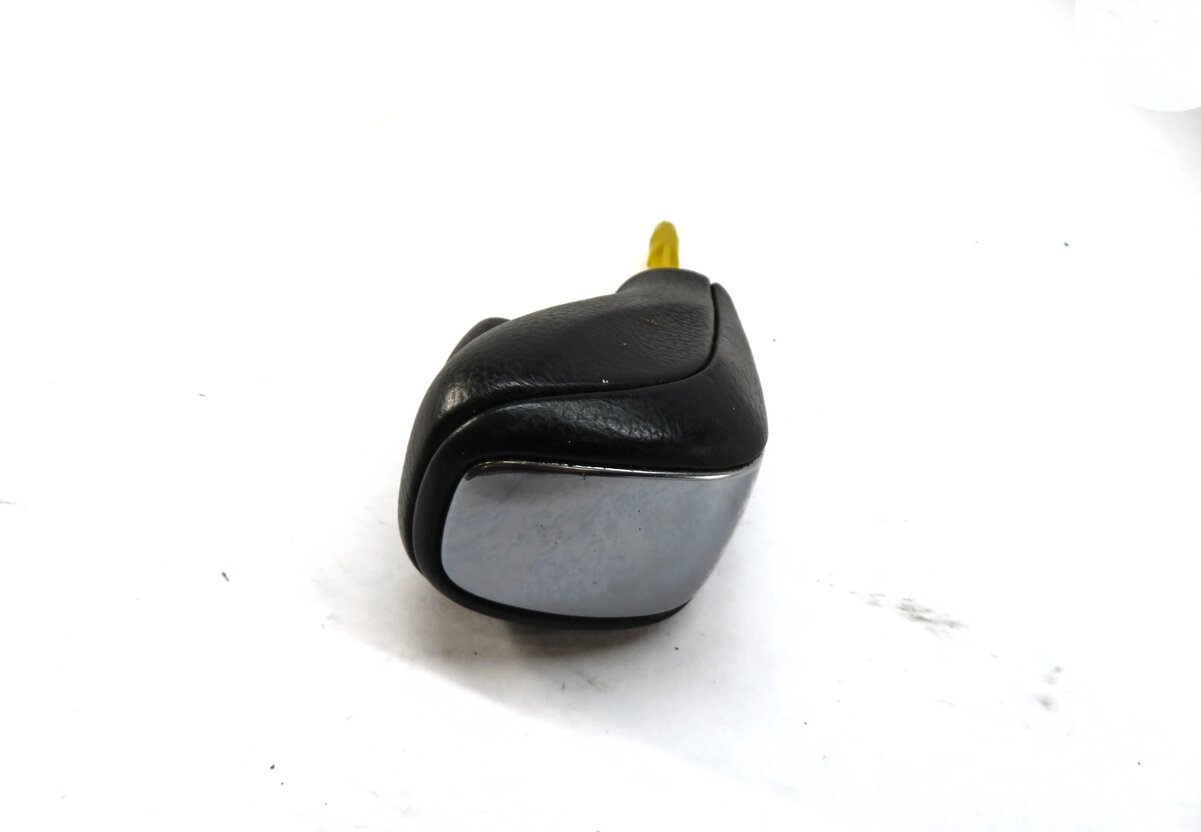 Thumbnail 2: 2012 BMW 335i (E90) TRANSMISSION GEAR SHIFTER SHIFT HANDLE