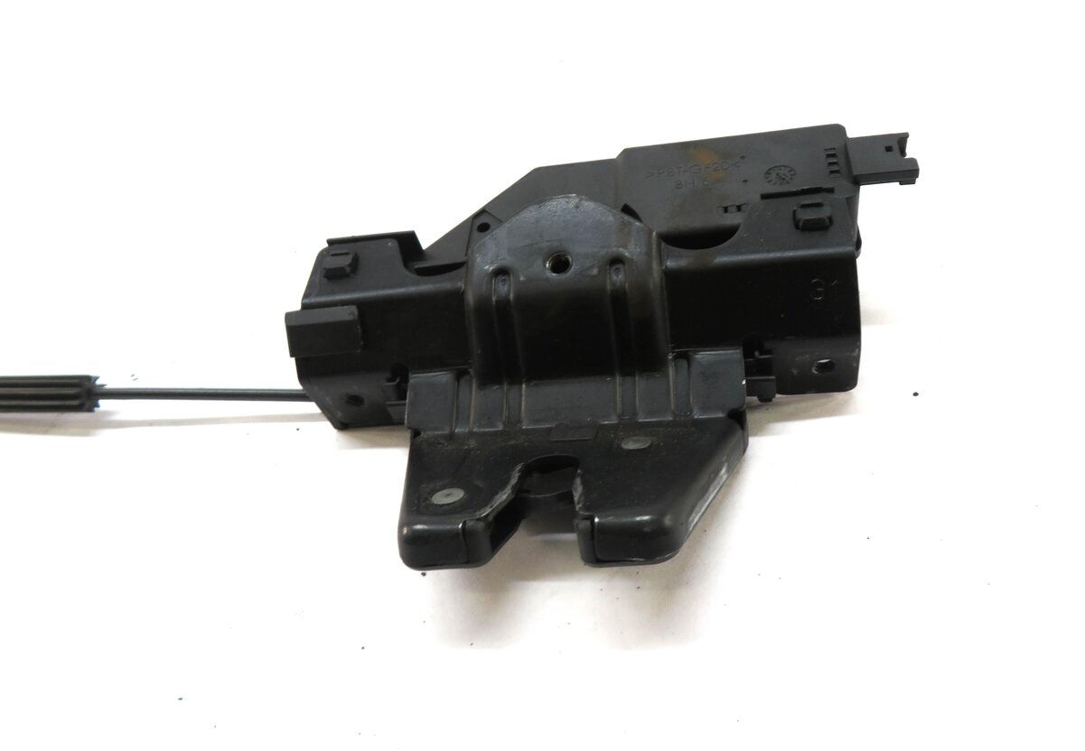 Thumbnail 2: 2012 BMW 335i (E90) REAR TRUNK LOCK LATCH ACTUATOR