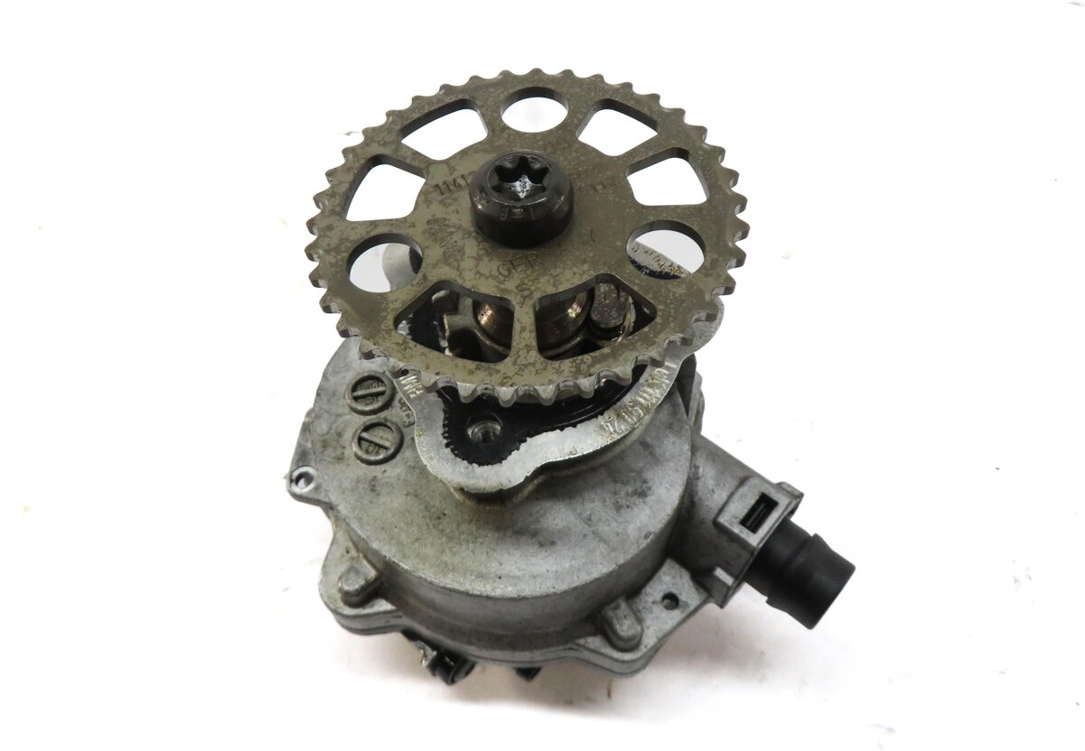 10-12 BMW 135i 335i 535i 640i X3 X5 X6 (E87 E90 E70) 3.0L N55 BRAKE VACUUM PUMP