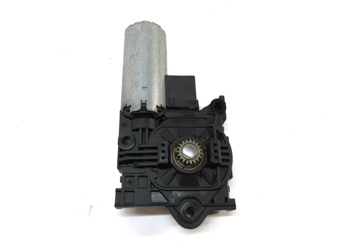 Thumbnail 3: 2017-2022 VW JETTA / AUDI - A5 Q7 RS5 S5 Q7 (F5 4M) SUNROOF MOTOR SUN ROOF MOTOR