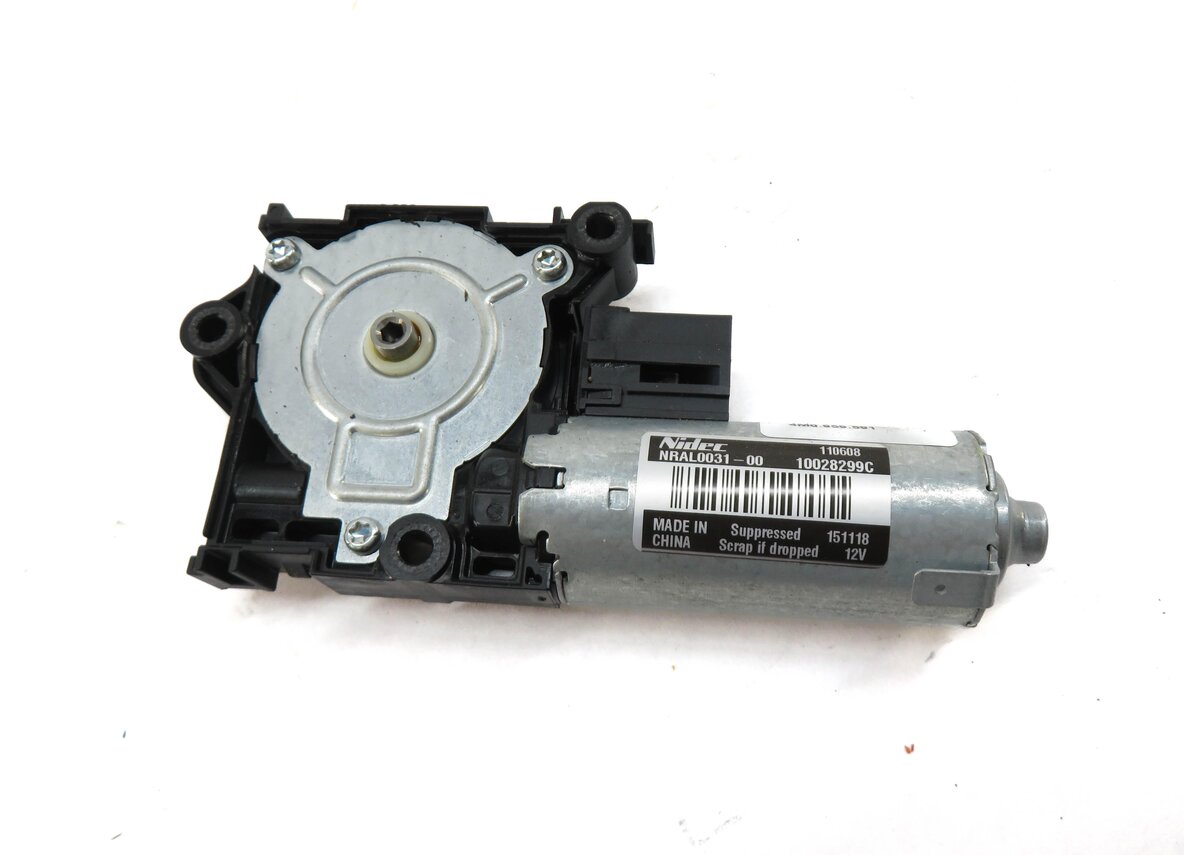 Thumbnail 2: 2017-2022 VW JETTA / AUDI - A5 Q7 RS5 S5 Q7 (F5 4M) SUNROOF MOTOR SUN ROOF MOTOR