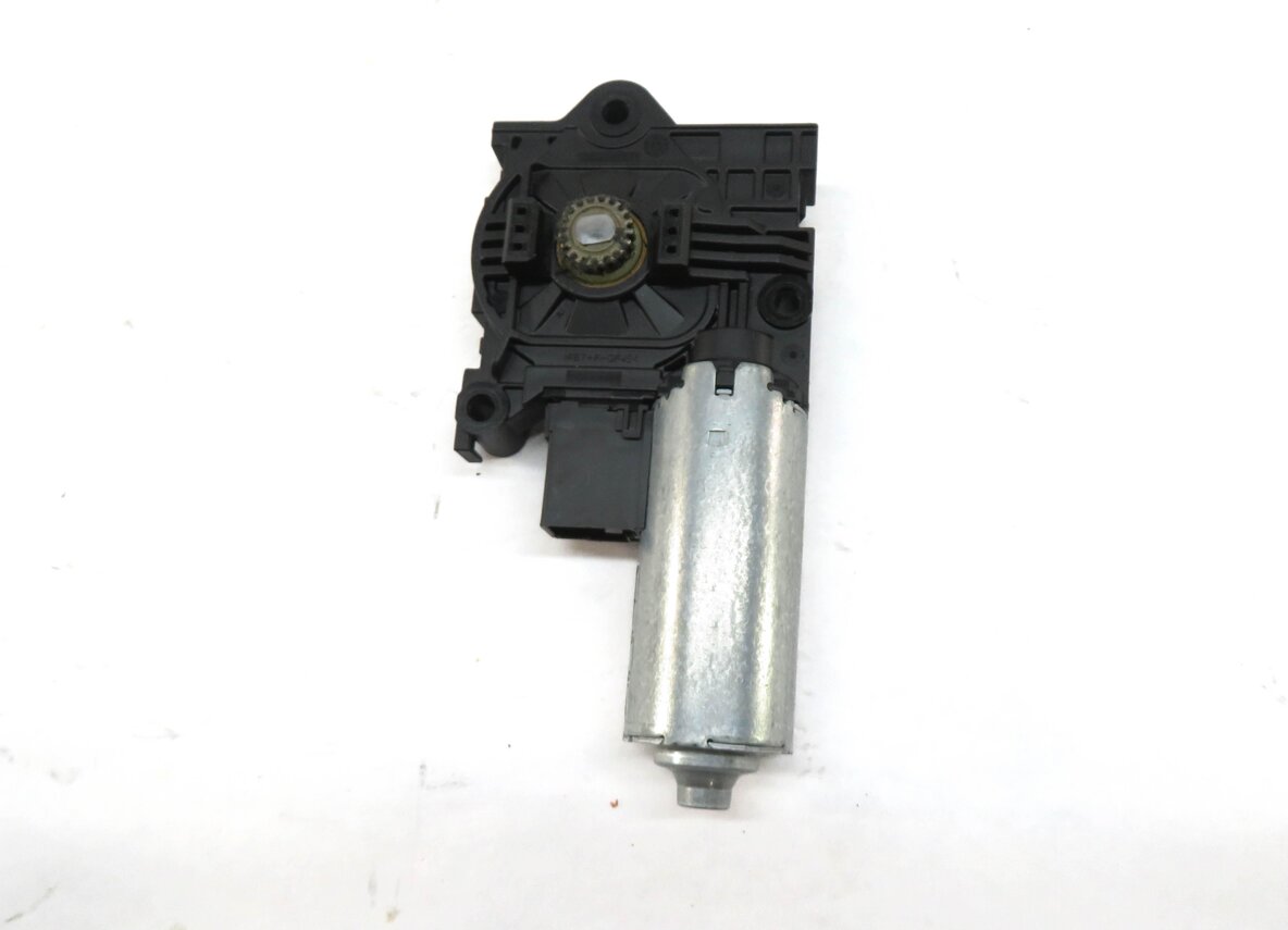 Thumbnail 3: 2017-2022 VW JETTA / AUDI - A5 Q7 RS5 S5 Q7 (F5 4M) SUNROOF MOTOR SUN ROOF MOTOR